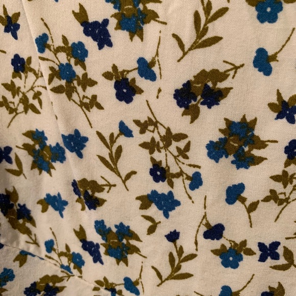 Pretty summer dress! - Picture 6 of 9